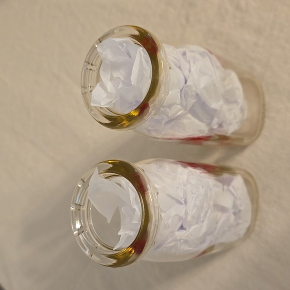 Two Miller's Milk Bottles Vintage Excellent Condition - Picture 11 of 12